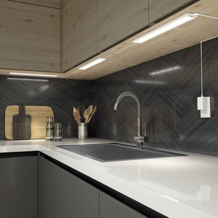 Maestro under cabinet LED light 3CCT