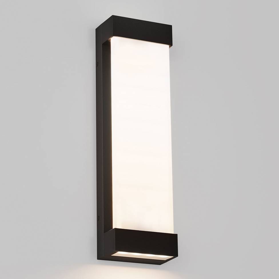 Glacier Pro Integrated LED Outdoor Wall Light