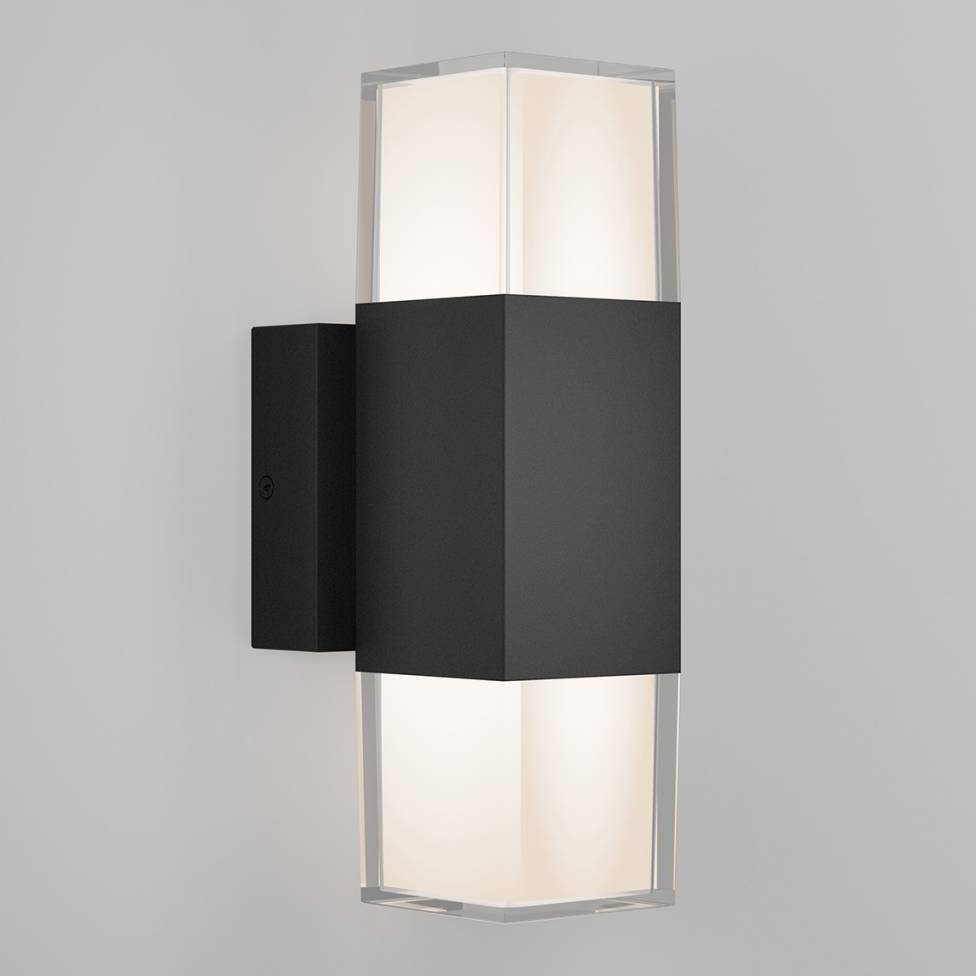 Lorian Integrated LED Outdoor Light Black